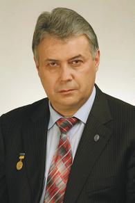 Директор ИТМ НАНУ и НКАУ, академік,
 доктор технічних наук О.В.Пилипенко